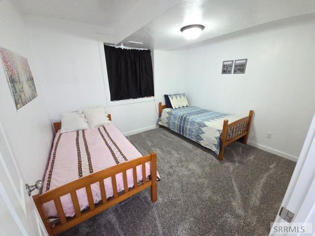 5078 E Allcott Drive, Iona, ID 83427