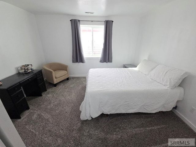 5078 E Allcott Drive, Iona, ID 83427