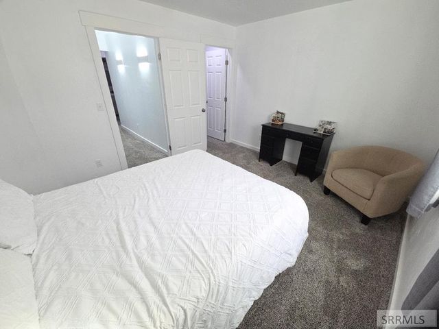 5078 E Allcott Drive, Iona, ID 83427