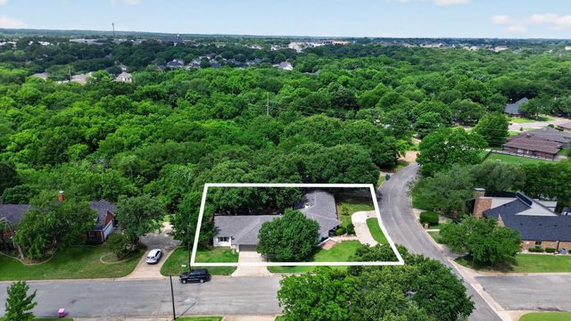 2208 Turtle Creek Drive, Sherman, TX 75092
