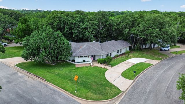 2208 Turtle Creek Drive, Sherman, TX 75092
