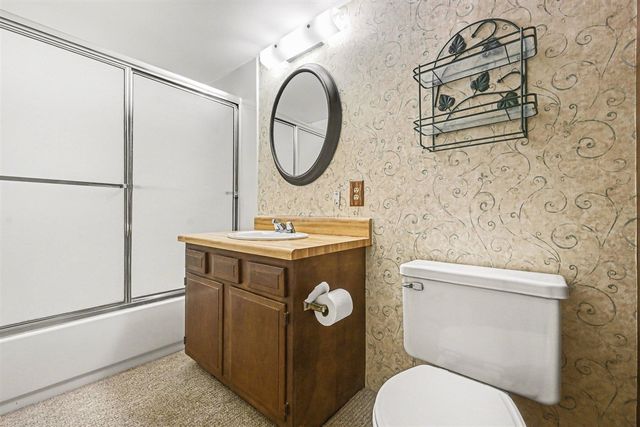 5260 Driftwood Avenue, Kalamazoo, MI 49009