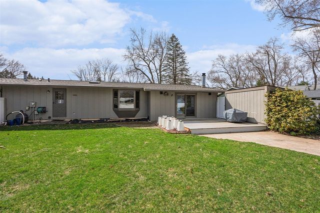 5260 Driftwood Avenue, Kalamazoo, MI 49009