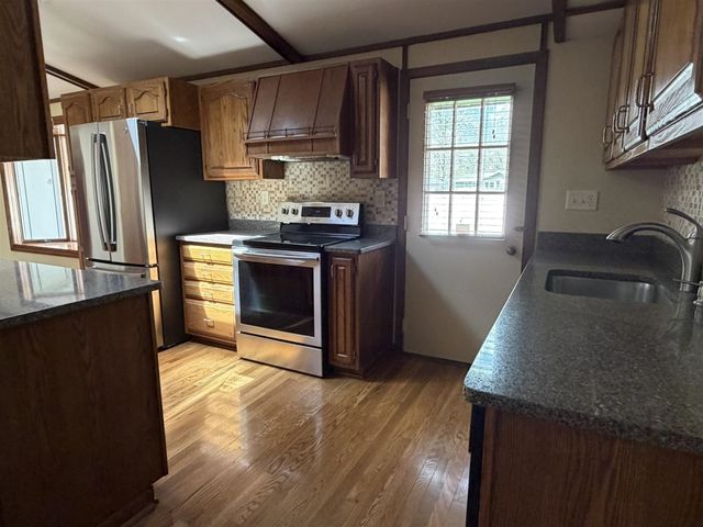 5260 Driftwood Avenue, Kalamazoo, MI 49009