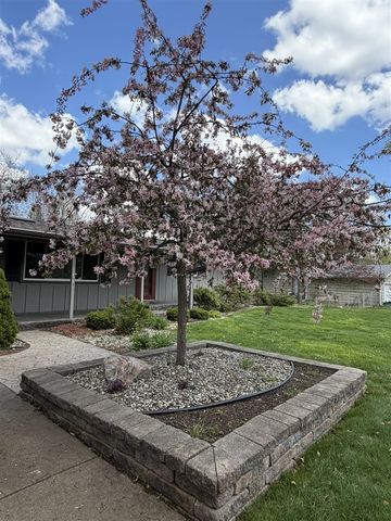 5260 Driftwood Avenue, Kalamazoo, MI 49009