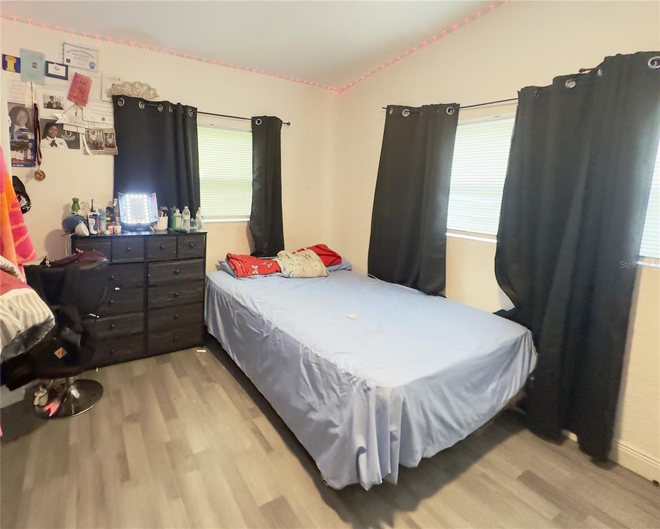 Image 11 of property listing at 223 HOPE CIRCLE, Orlando, FL 32811