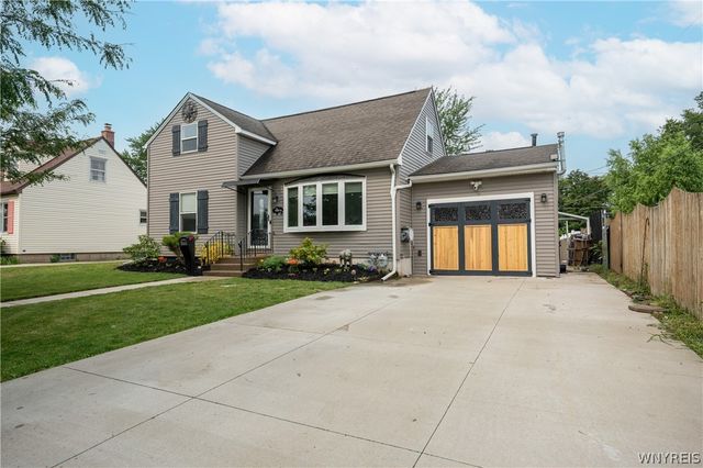 10 Terry Lane, Cheektowaga, NY 14225