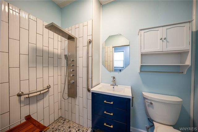 10 Terry Lane, Cheektowaga, NY 14225