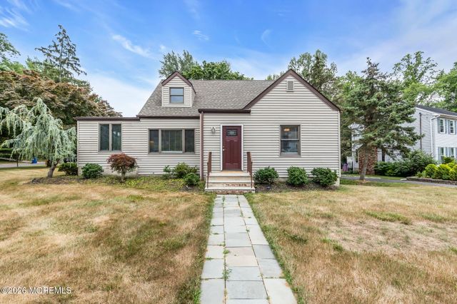 89 Oak Hill Road, Middletown, NJ 07748
