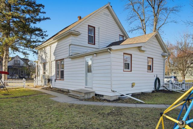 823 3rd Street N, Fargo, ND 58102