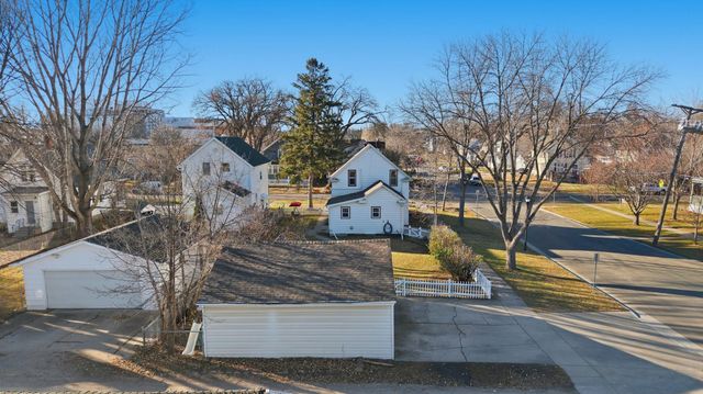 823 3rd Street N, Fargo, ND 58102