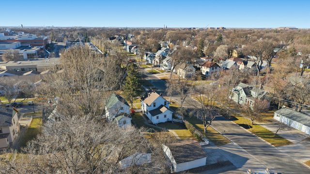 823 3rd Street N, Fargo, ND 58102
