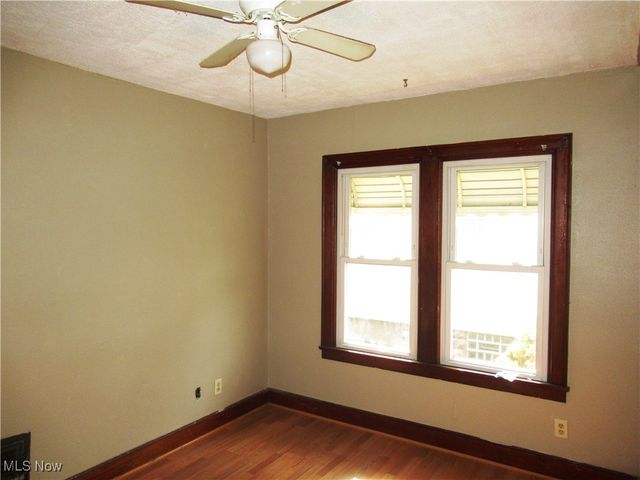 2007 Midlothian Boulevard, Youngstown, OH 44502