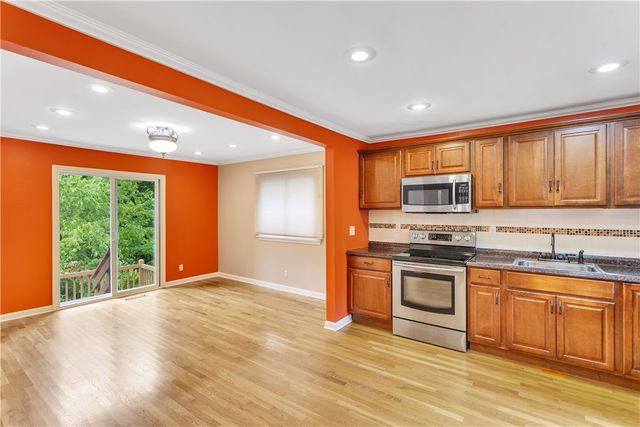 5095 Keiners Ln, Robinson Twp, PA 15205