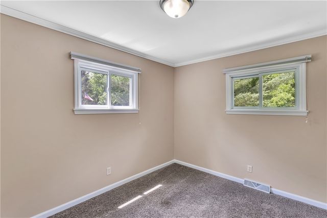 5095 Keiners Ln, Robinson Twp, PA 15205