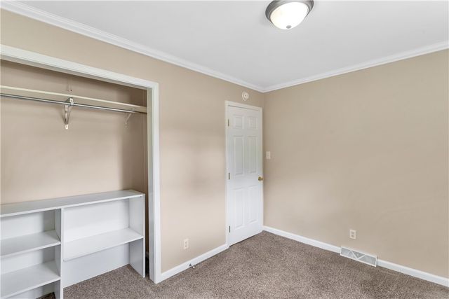 5095 Keiners Ln, Robinson Twp, PA 15205