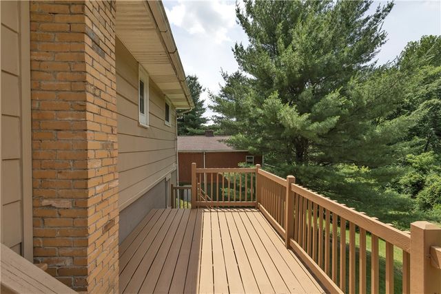 5095 Keiners Ln, Robinson Twp, PA 15205