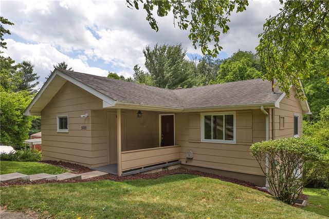 5095 Keiners Ln, Robinson Twp, PA 15205