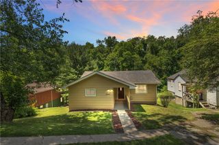 5095 Keiners Ln, Robinson Twp, PA 15205