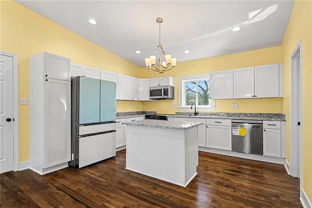 3040 N 51st Street, Kansas City, KS 66104