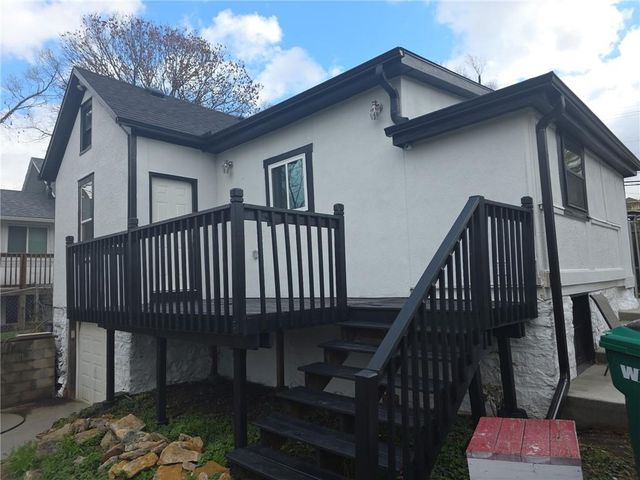 3040 N 51st Street, Kansas City, KS 66104