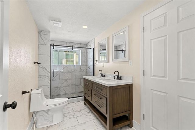 3040 N 51st Street, Kansas City, KS 66104