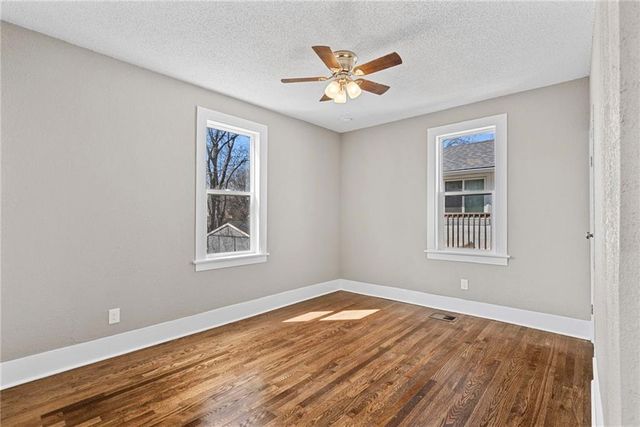 3040 N 51st Street, Kansas City, KS 66104