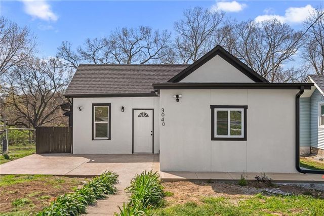 3040 N 51st Street, Kansas City, KS 66104