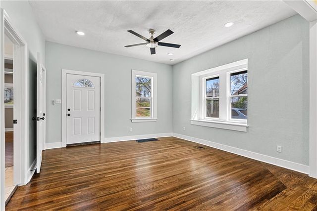 3040 N 51st Street, Kansas City, KS 66104