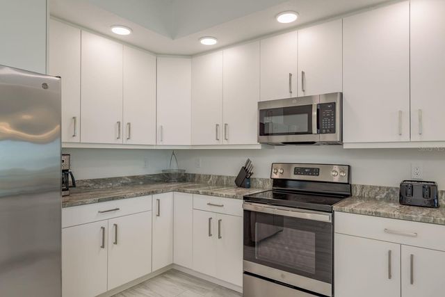 415 ISLAND WAY 402, Clearwater Beach, FL 33767