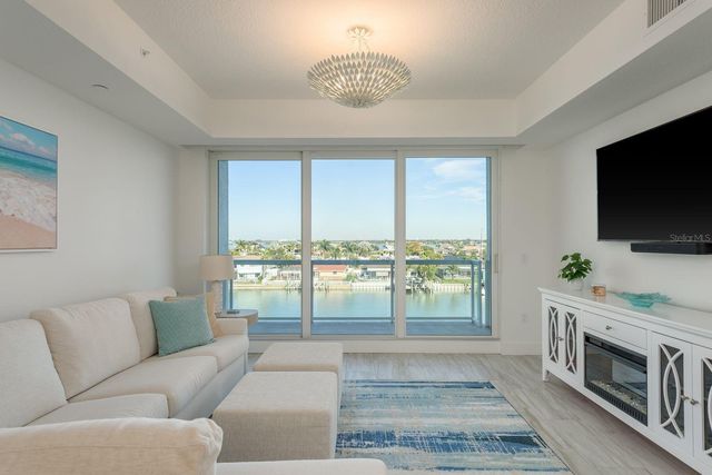 415 ISLAND WAY 402, Clearwater Beach, FL 33767