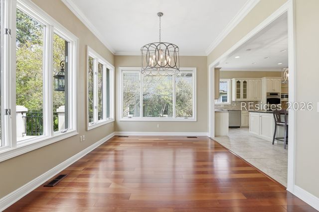 8 Leamington Ln, Hilton Head Island, SC 29928