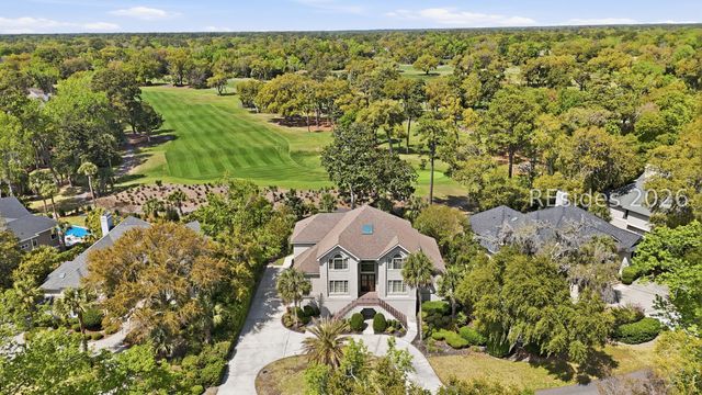 8 Leamington Ln, Hilton Head Island, SC 29928