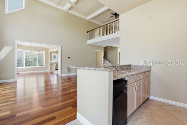 8 Leamington Ln, Hilton Head Island, SC 29928