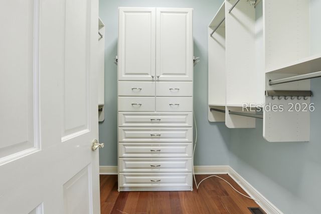 8 Leamington Ln, Hilton Head Island, SC 29928