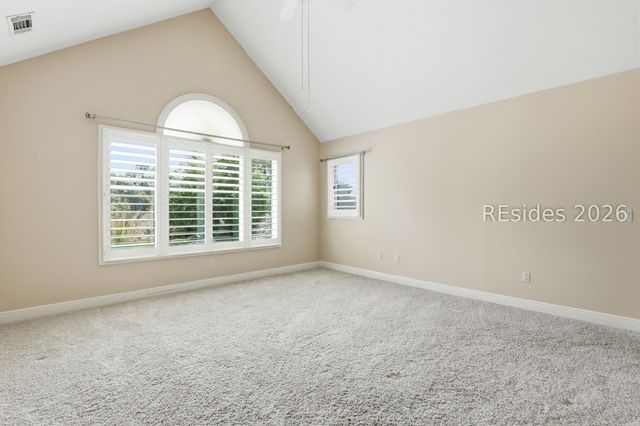 8 Leamington Ln, Hilton Head Island, SC 29928