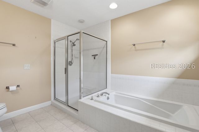 8 Leamington Ln, Hilton Head Island, SC 29928