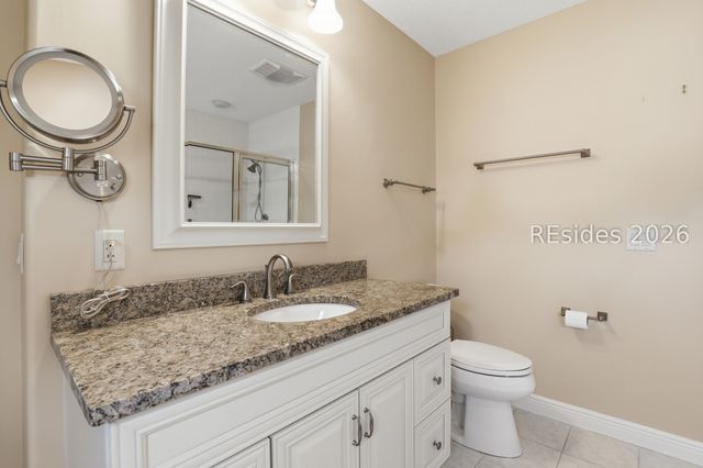 8 Leamington Ln, Hilton Head Island, SC 29928