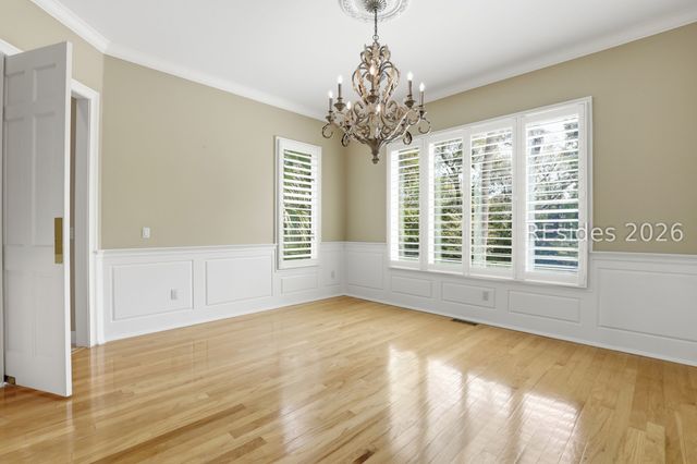 8 Leamington Ln, Hilton Head Island, SC 29928