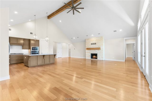 4209 Downton Abbey Avenue, College Station, TX 77845