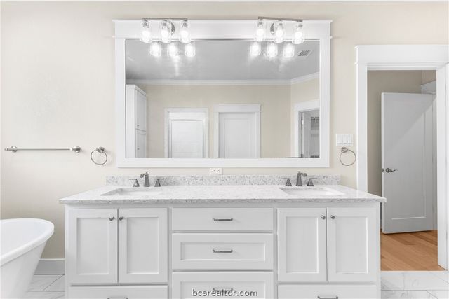 4209 Downton Abbey Avenue, College Station, TX 77845