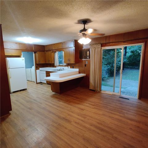 1351 N Stephens Avenue, Fayetteville, AR 72703