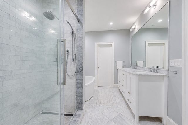 84 Westbourne Terrace 84, Brookline, MA 02446