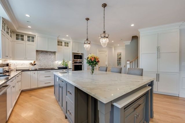 84 Westbourne Terrace 84, Brookline, MA 02446