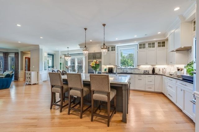 84 Westbourne Terrace 84, Brookline, MA 02446
