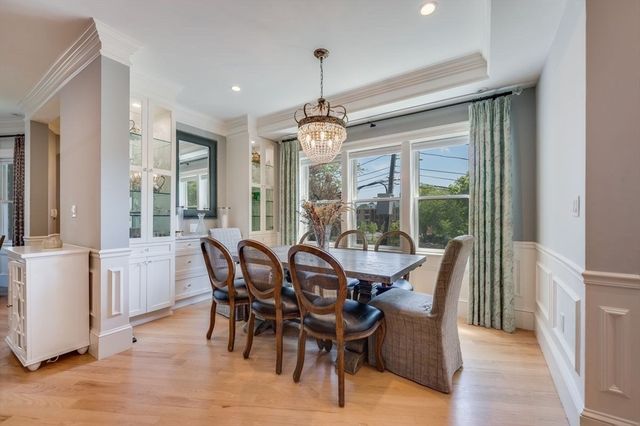 84 Westbourne Terrace 84, Brookline, MA 02446
