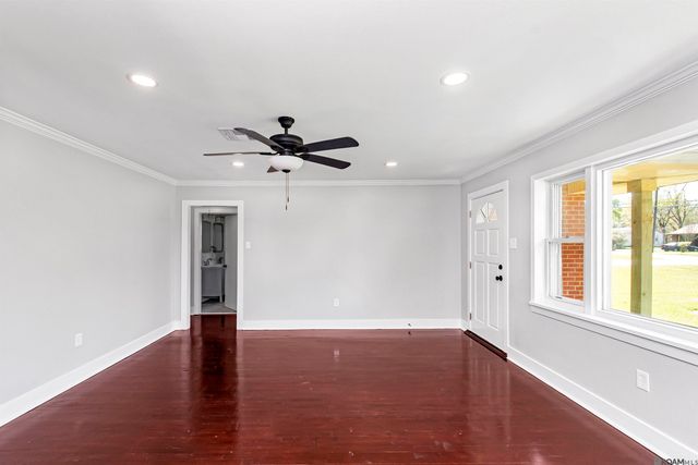 11940 Newsom Dr, Baton Rouge, LA 70811