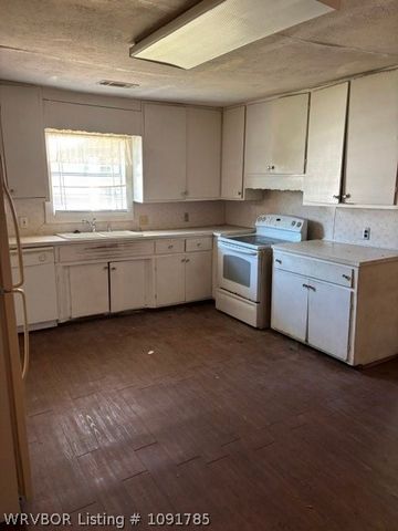 5012 S 29th Street, Fort Smith, AR 72901