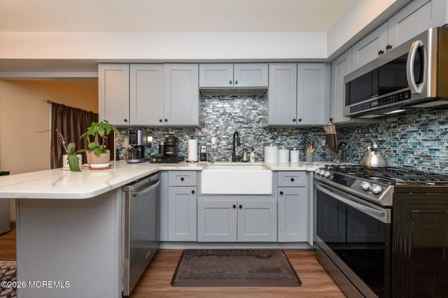 285 Nathan Court, Cliffwood, NJ 07721