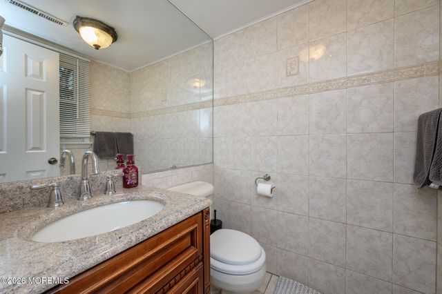 285 Nathan Court, Cliffwood, NJ 07721